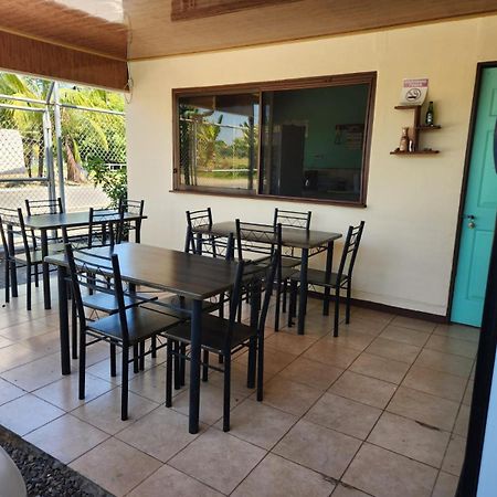 Cabinas Playa Bandera Bed & Breakfast Parrita Exterior photo