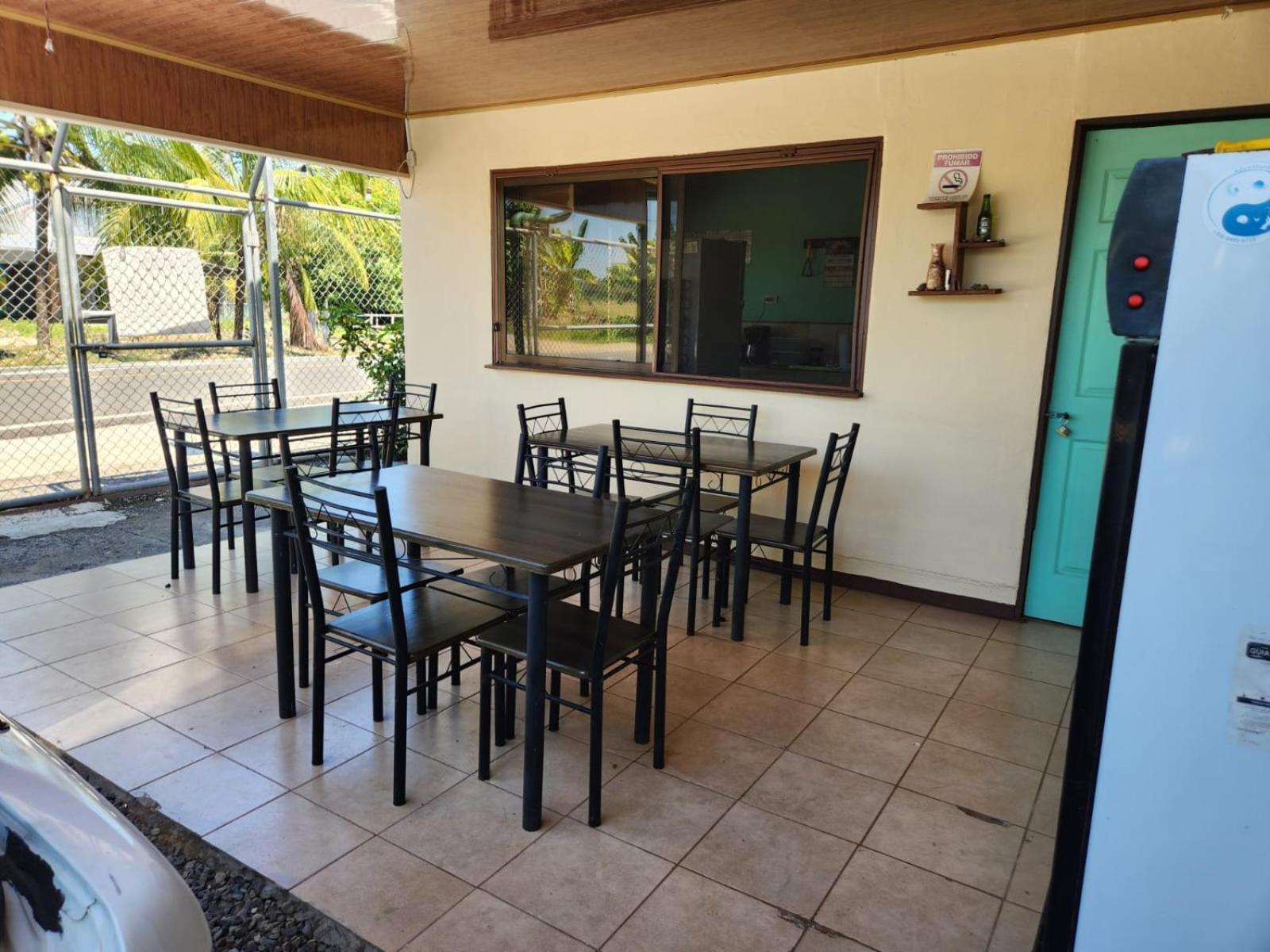 Cabinas Playa Bandera Bed & Breakfast Parrita Exterior photo